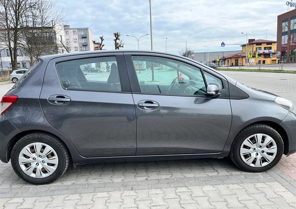 Toyota Yaris cena 27700 przebieg: 149400, rok produkcji 2014 z Opoczno małe 92